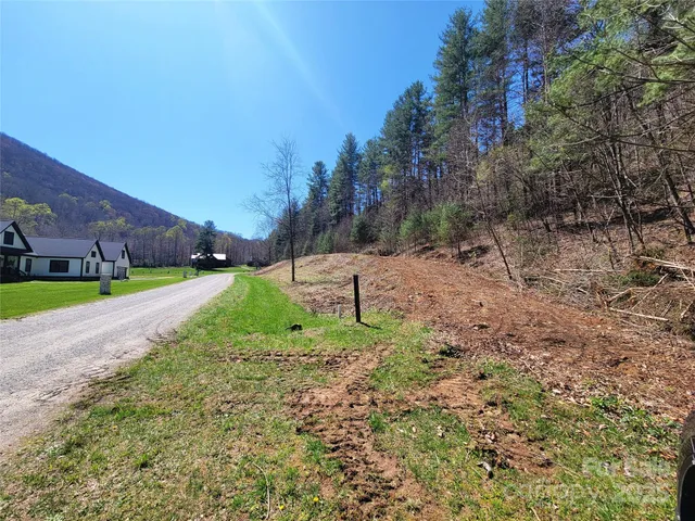 $73,000 | 300 Shining Rock Drive, Unit 25, Canton, NC 28716