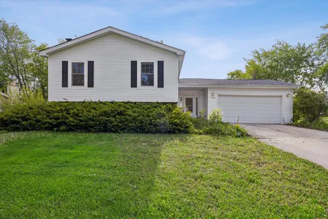 $495,000 | 7021 Richmond Avenue, Darien, IL 60561