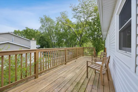 $495,000 | 7021 Richmond Avenue, Darien, IL 60561