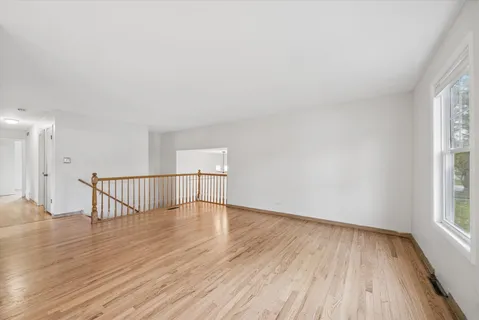 $495,000 | 7021 Richmond Avenue, Darien, IL 60561