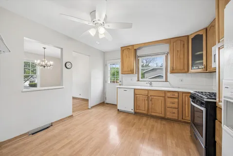 $495,000 | 7021 Richmond Avenue, Darien, IL 60561