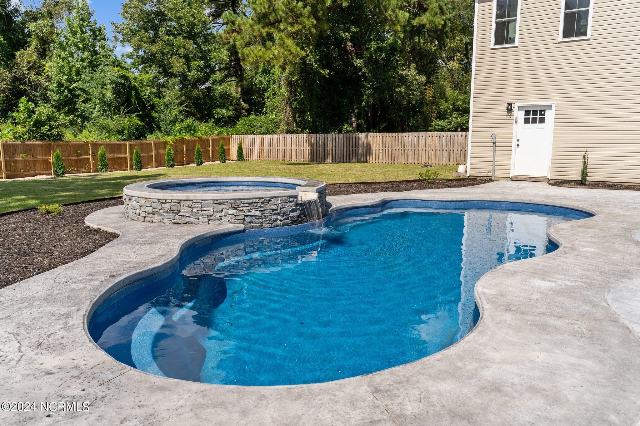 125 Spring Road Wilmington, NC 28401 - Photo 47 of 57 47-web-or-mls-BTS03020