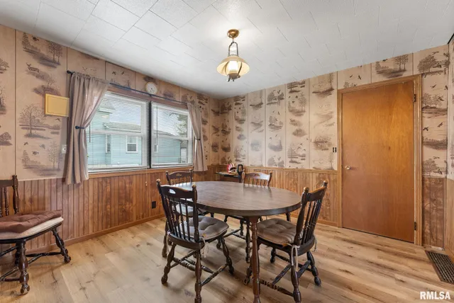 $80,000 | 315 West Locust Street, Cambridge, IL 61238