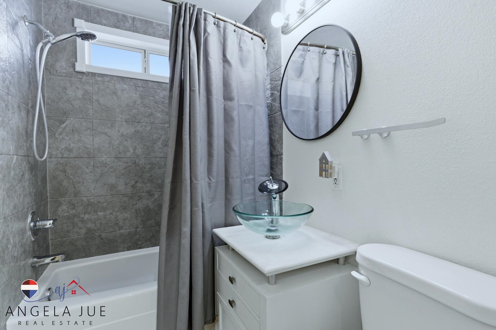 2018 Cascade Avenue Casper, WY 82604 - Photo 16 of 33