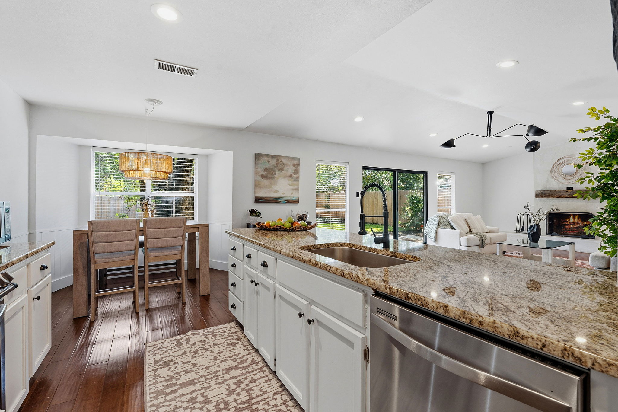 4705 Fieldstone Drive Austin, TX 78735 - Photo 11 of 34 a kitchen with sink stove and refrigerator