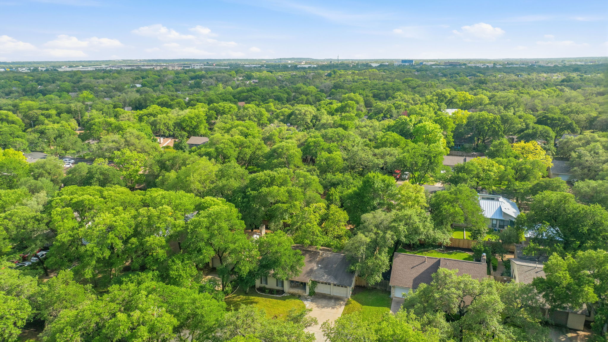 4705 Fieldstone Drive Austin, TX 78735 - Photo 34 of 34 a view of a garden from a yard