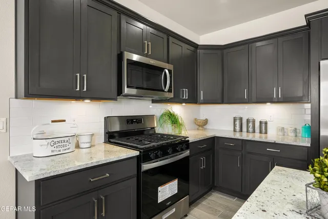 $290,950 | 660 Paseo Musical Street, El Paso, TX 79928