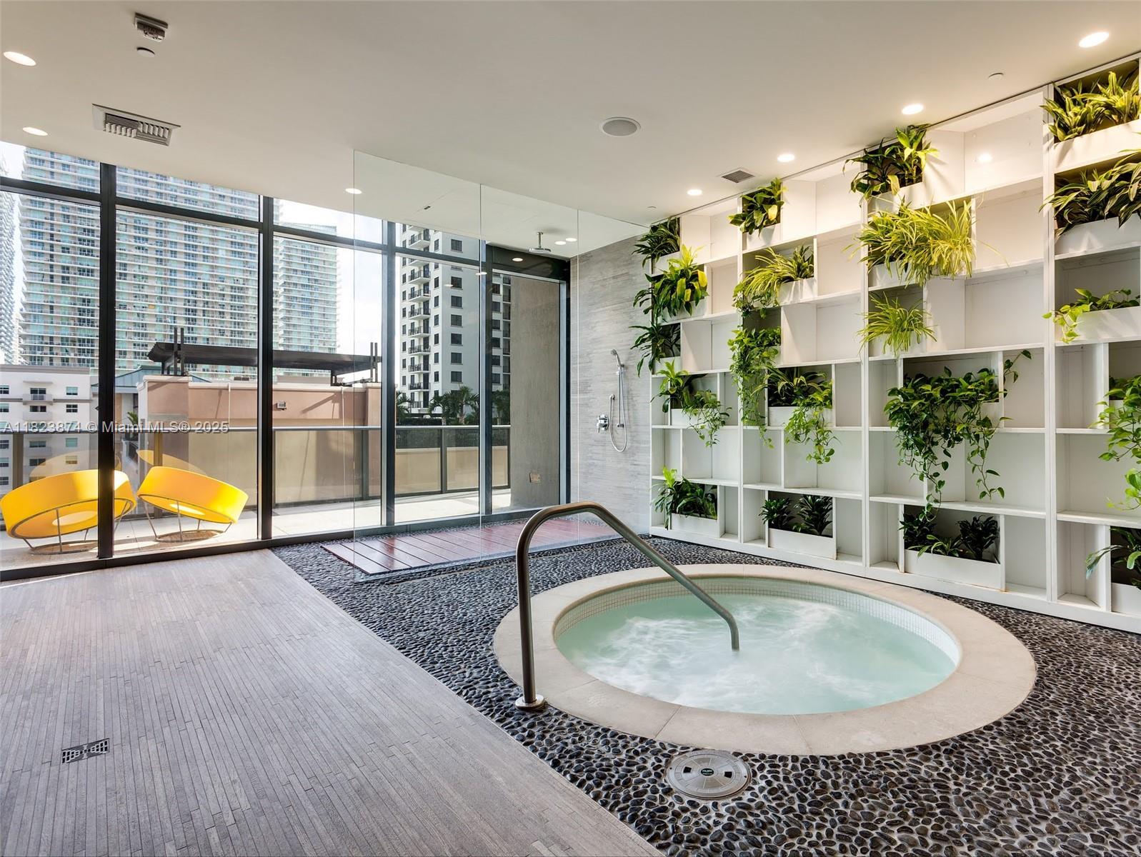 45 Southwest 9th Street, Unit 3602 Miami, FL 33130 - Photo 18 of 27 Gallery Image 18