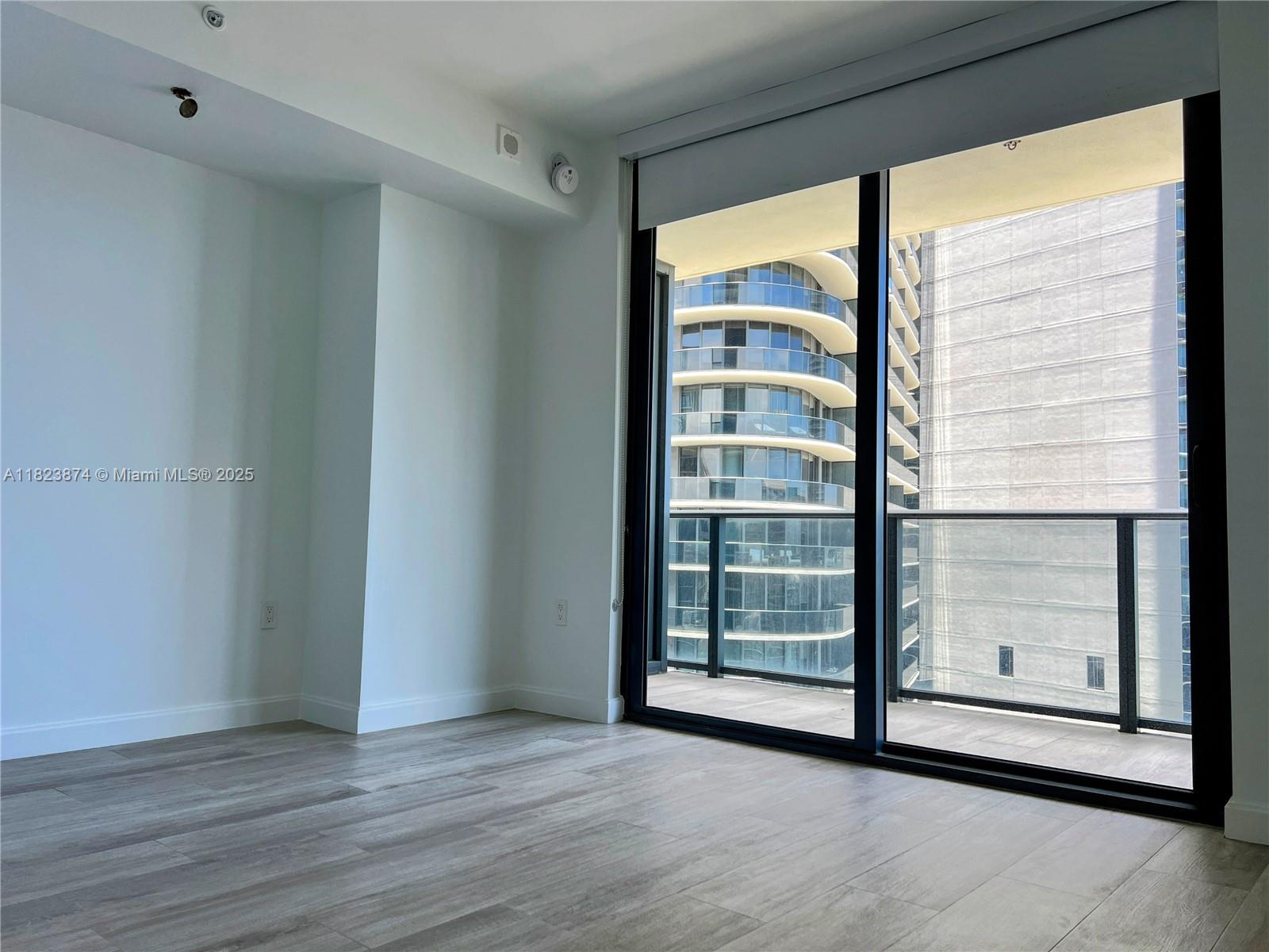 45 Southwest 9th Street, Unit 3602 Miami, FL 33130 - Photo 9 of 27 Gallery Image 9