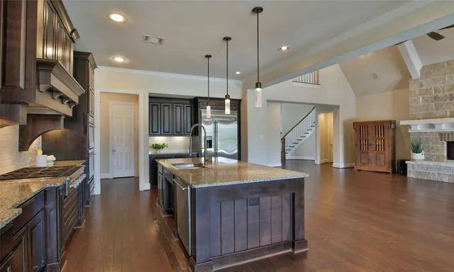 $7,990 | 39 Paloma Bend Place, Spring, TX 77389