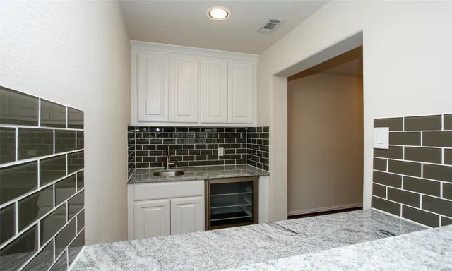 $7,990 | 39 Paloma Bend Place, Spring, TX 77389