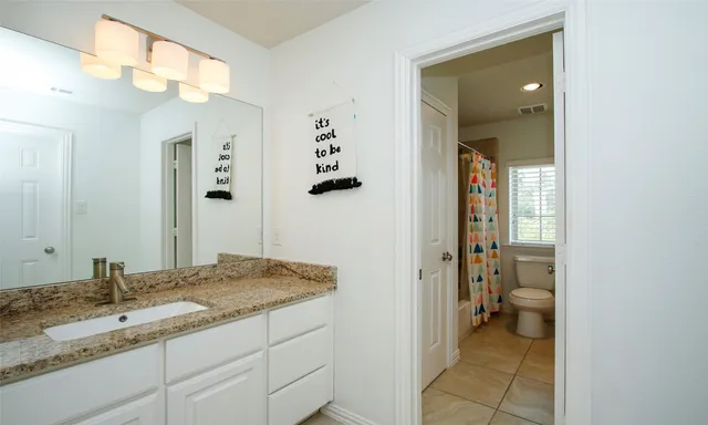 $7,990 | 39 Paloma Bend Place, Spring, TX 77389