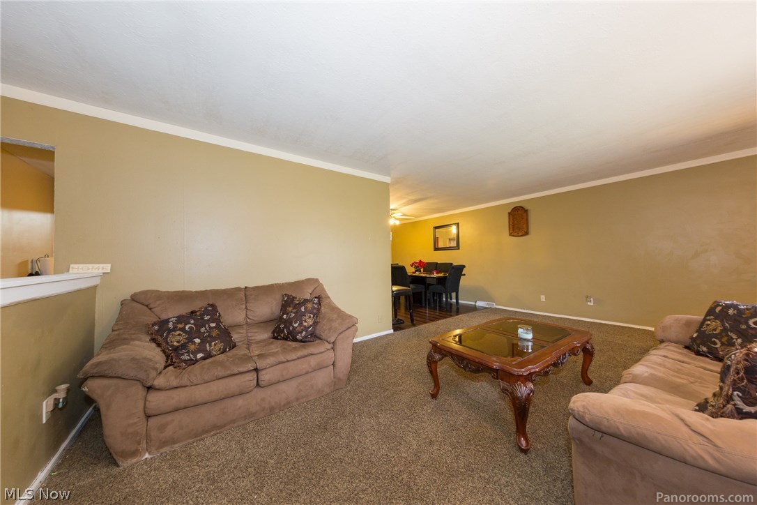 4621 Telhurst Road South Euclid, OH 44121 - Photo 4 of 33