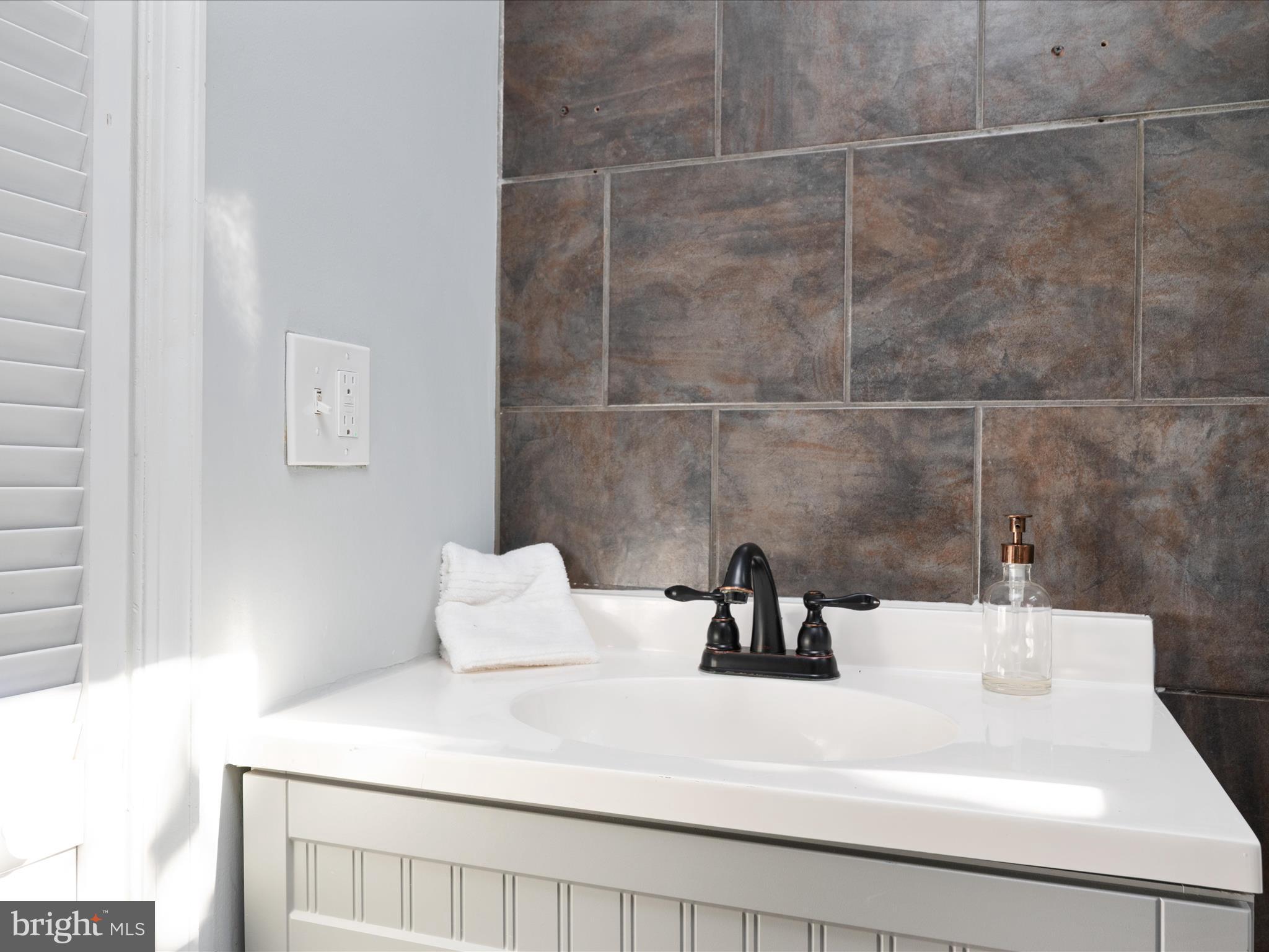 1119 Overbrook Road Baltimore, MD 21239 - Photo 23 of 72