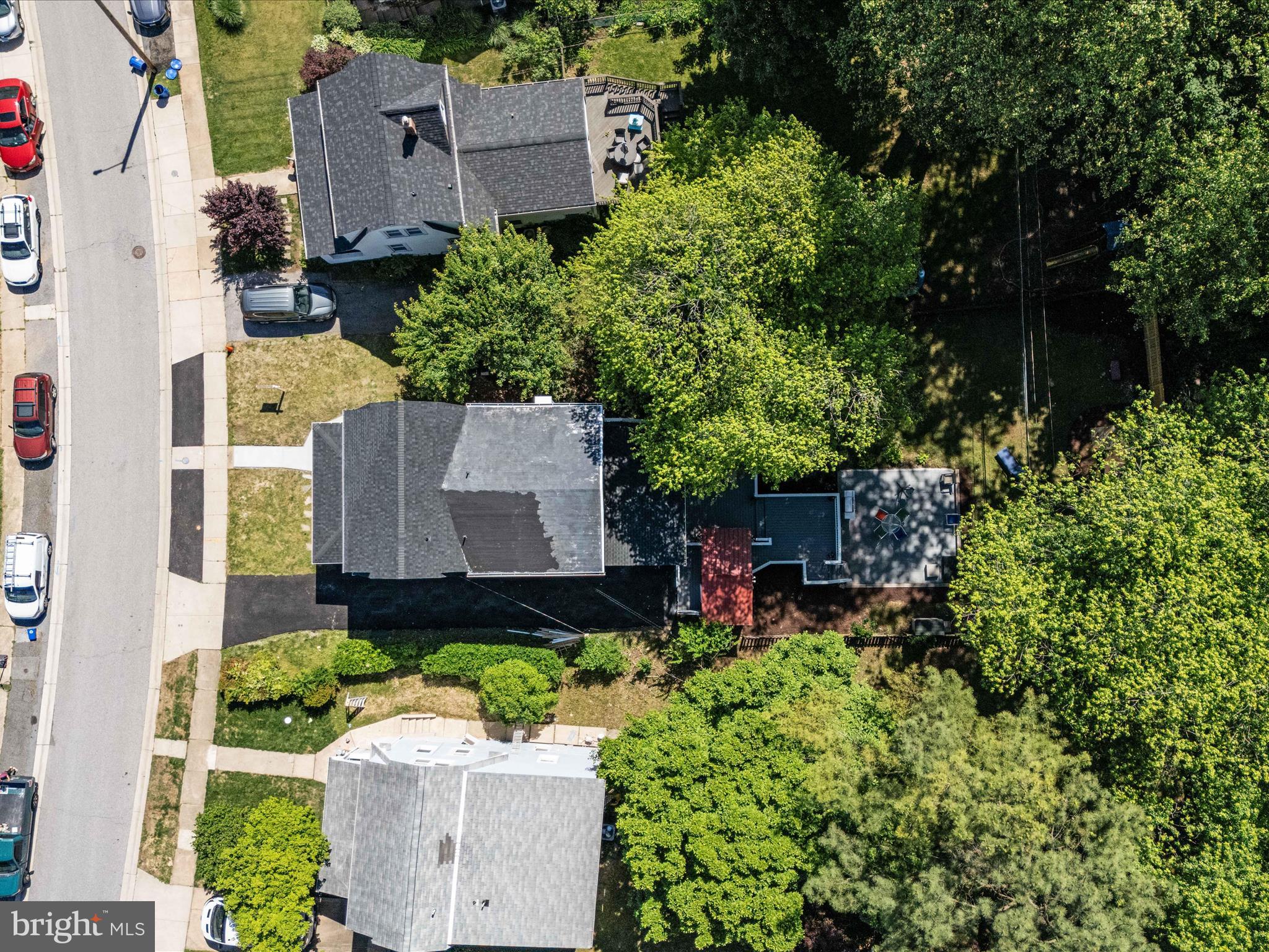1119 Overbrook Road Baltimore, MD 21239 - Photo 66 of 72 an aerial view of a house with a yard and a fountain