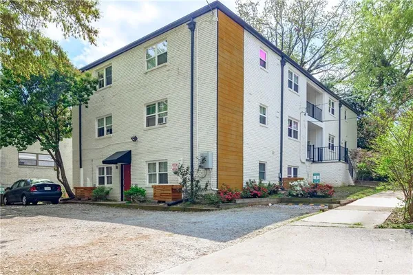 $1,600 | 880 St Charles Avenue Northeast, Unit 5, Atlanta, GA 30306
