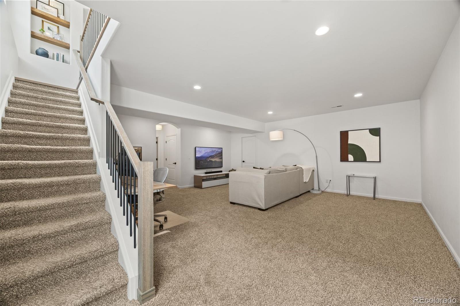 6119 Reed Way Arvada, CO 80003 - Photo 23 of 38