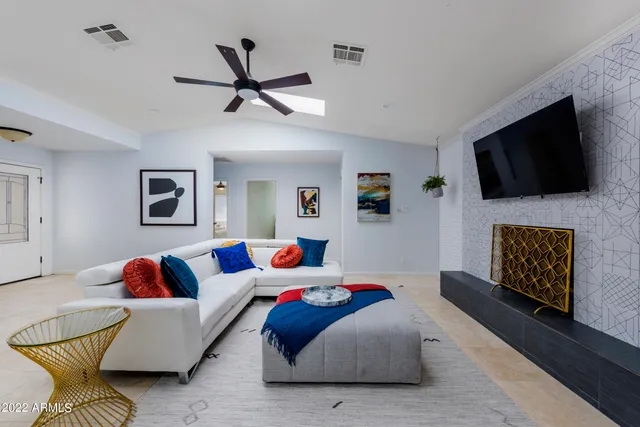 $6,995 | 8338 East Monterosa Street, Scottsdale, AZ 85251