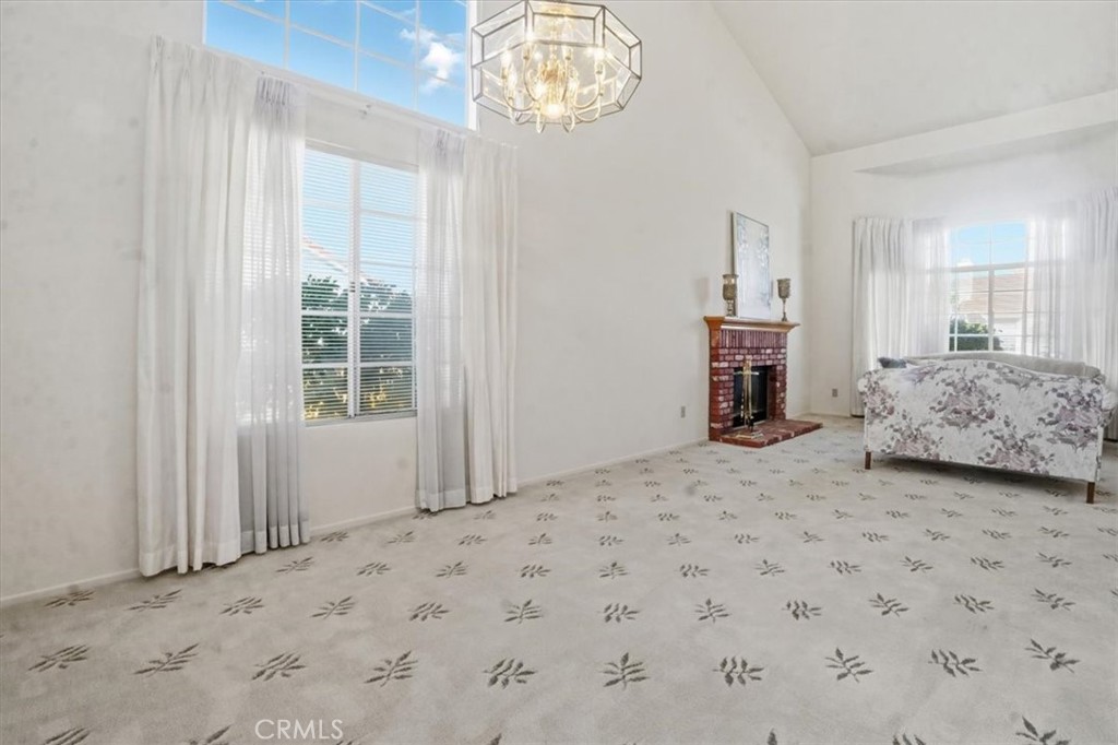 6721 Silver Oak Place Riverside, CA 92506 - Photo 28 of 58 High ceiling