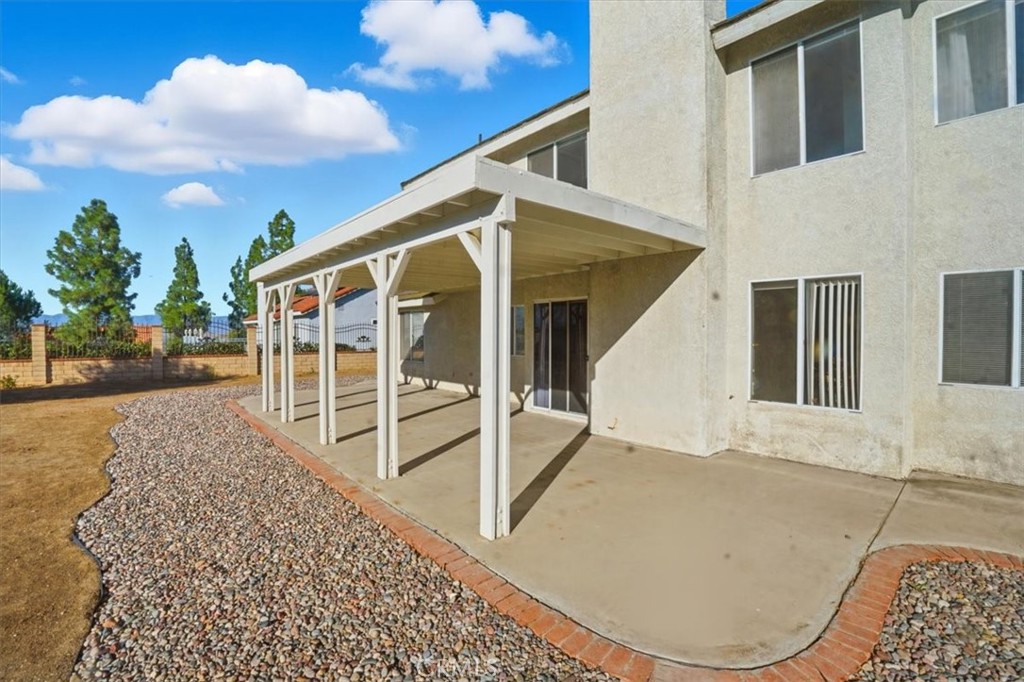 6721 Silver Oak Place Riverside, CA 92506 - Photo 30 of 58