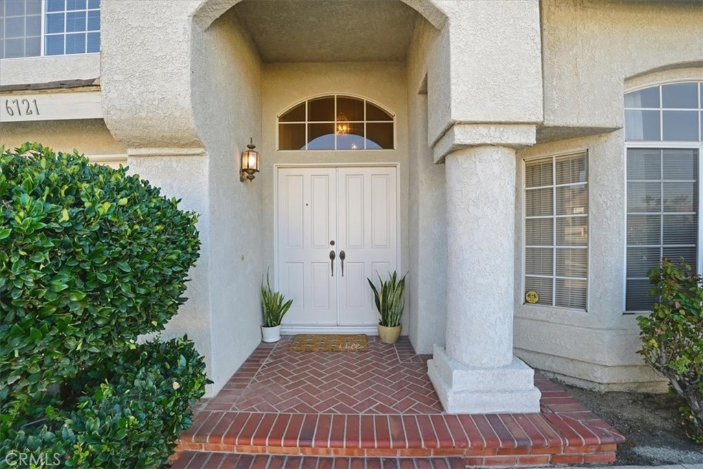 6721 Silver Oak Place Riverside, CA 92506 - Photo 5 of 58 Front Entrance