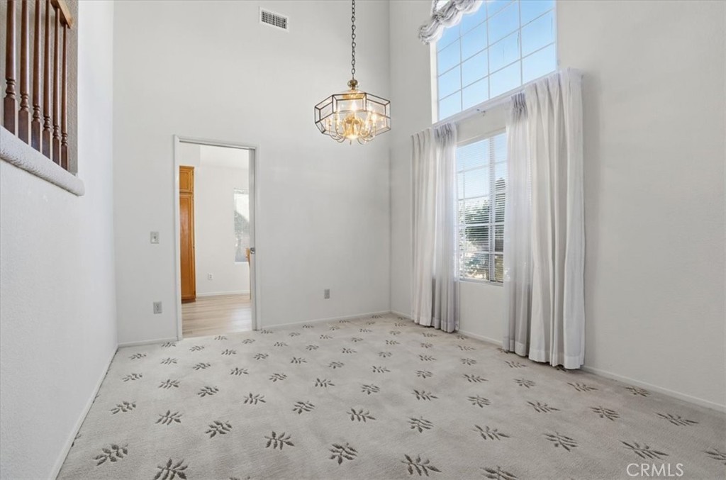 6721 Silver Oak Place Riverside, CA 92506 - Photo 9 of 58