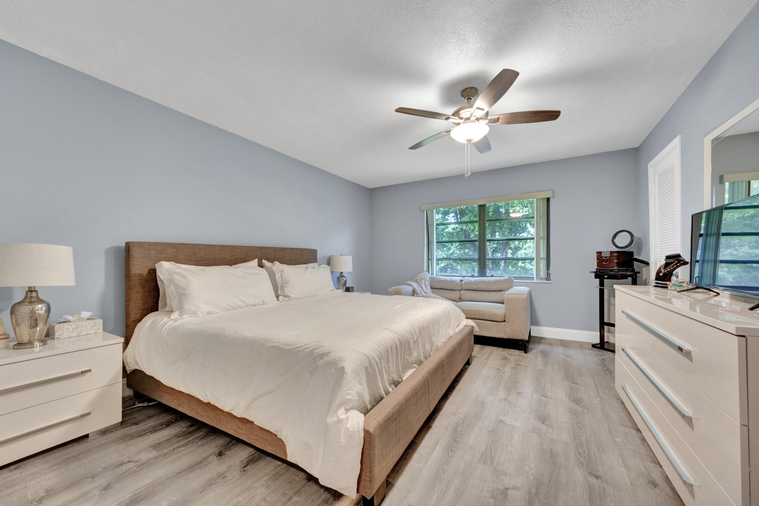 21866 Cypress Circle, Unit 31E Boca Raton, FL 33433 - Photo 13 of 21 master Bedrroom