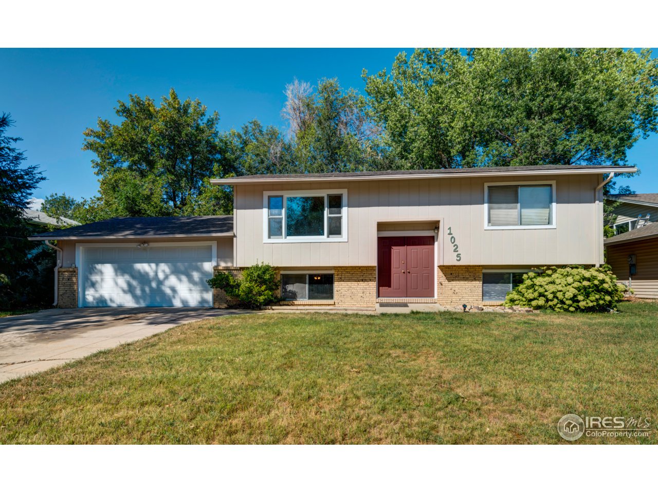 1025 Timber Lane Fort Collins, CO 80521 - Photo 1 of 25 Gallery Image 1