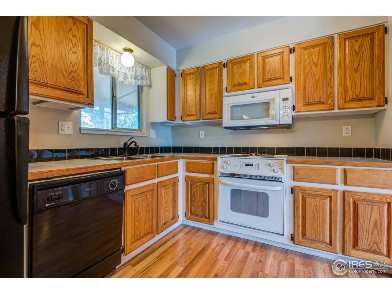 1025 Timber Lane Fort Collins, CO 80521 - Photo 6 of 25 Gallery Image 6