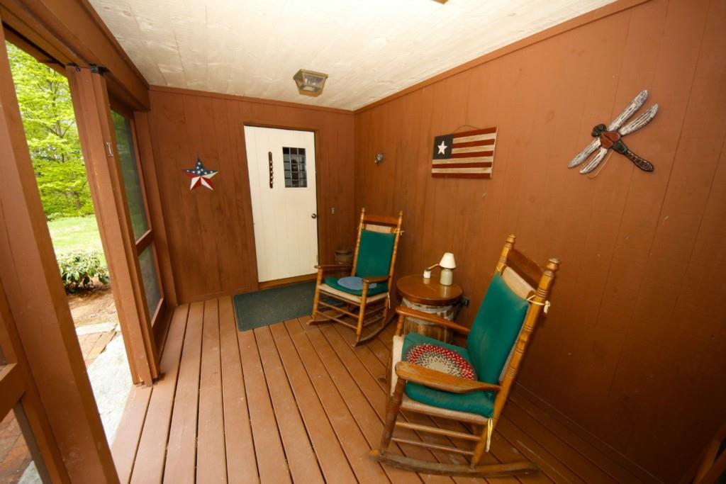 21 Country Lane Springvale, ME 04083 - Photo 11 of 30 Photo