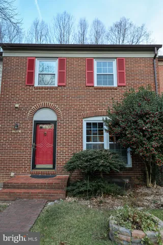 $3,200 | 7966 Hidden Bridge Drive, Springfield, VA 22153