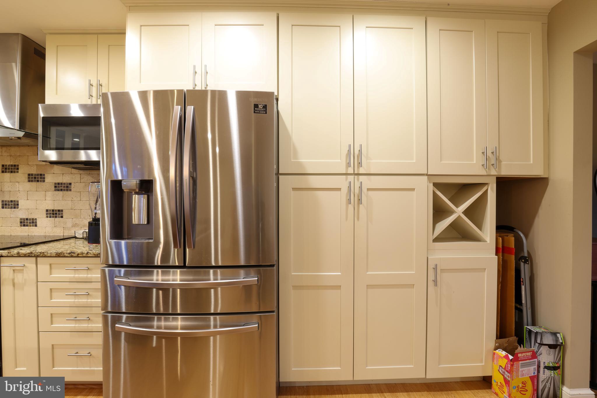 7966 Hidden Bridge Drive Springfield, VA 22153 - Photo 8 of 36