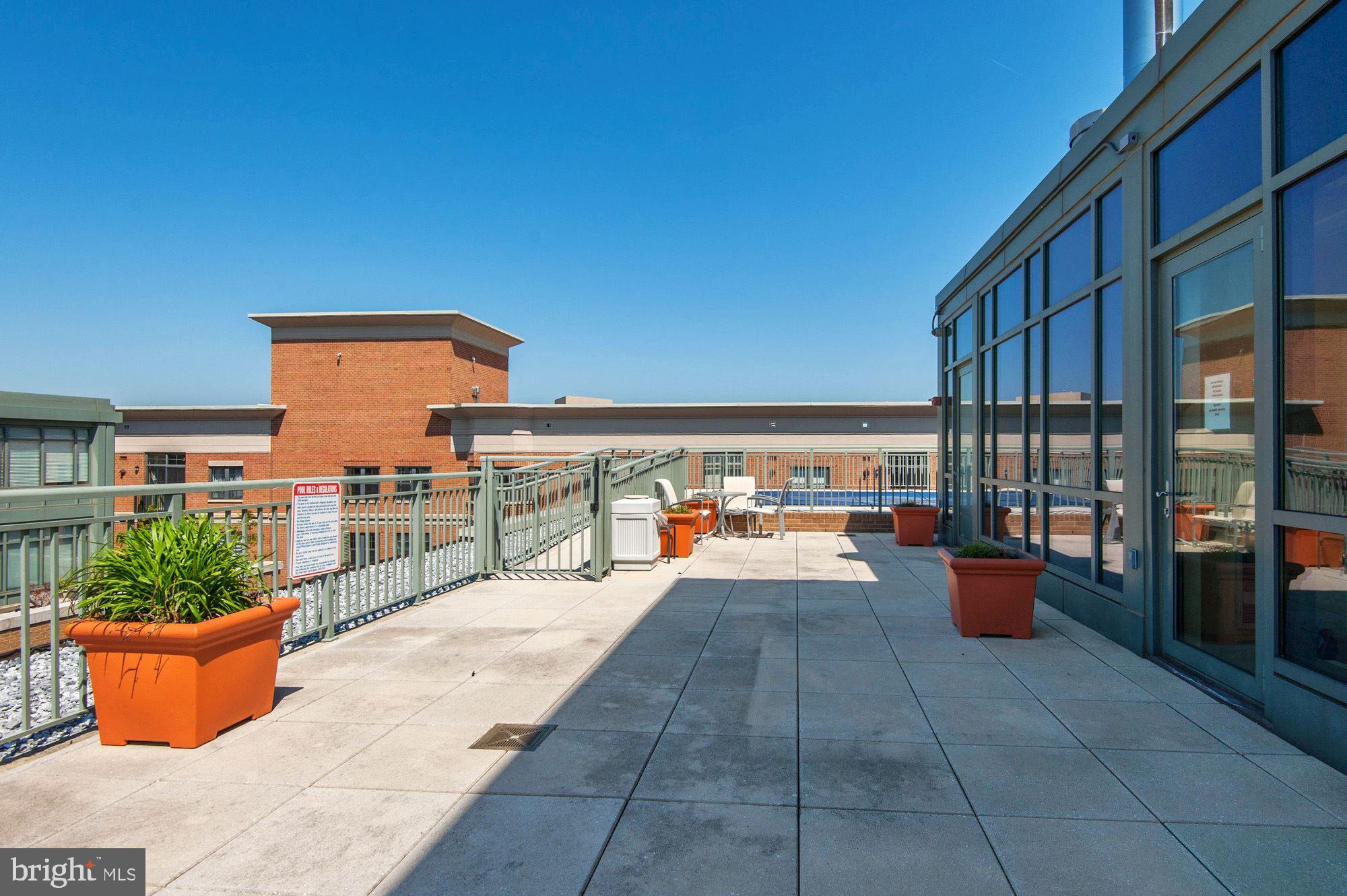 2425 L Street Northwest, Unit 635 Washington, DC 20037 - Photo 27 of 38