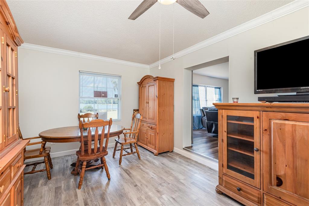404 Grand Rondo East Crescent City, FL 32112 - Photo 9 of 32