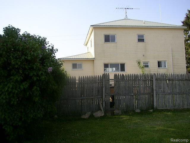 4341 Barnes Road North Branch, MI 48461 - Photo 11 of 40 Gallery Image 11