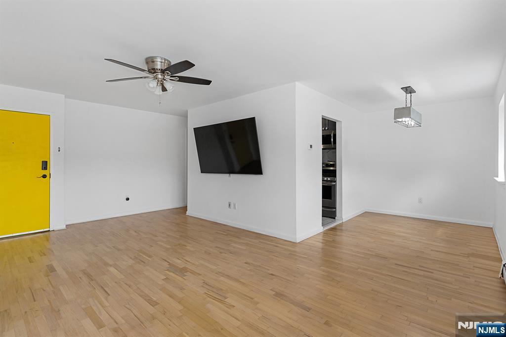 25 River Road, Unit B11 Nutley, NJ 07110 - Photo 4 of 37 Gallery Image 4