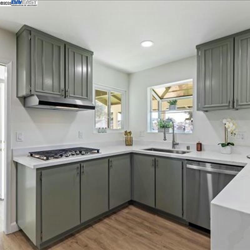 3184 Waugh Place Fremont, CA 94536 - Photo 7 of 47