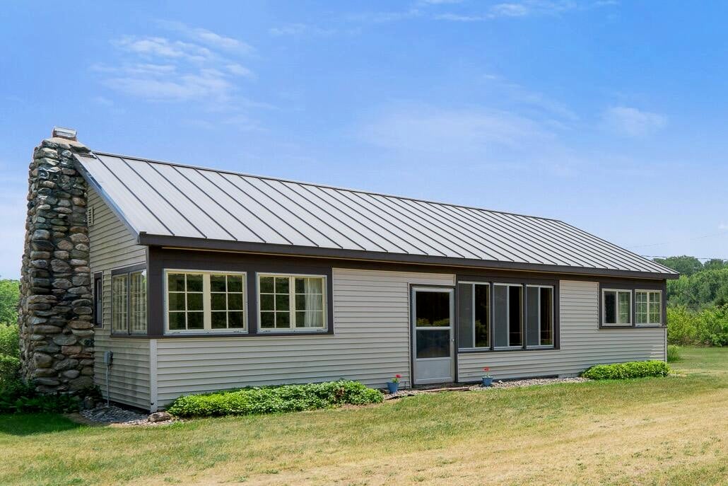 3990 South Extension Road Cheboygan, MI 49721 - Photo 4 of 31 Gallery Image 4
