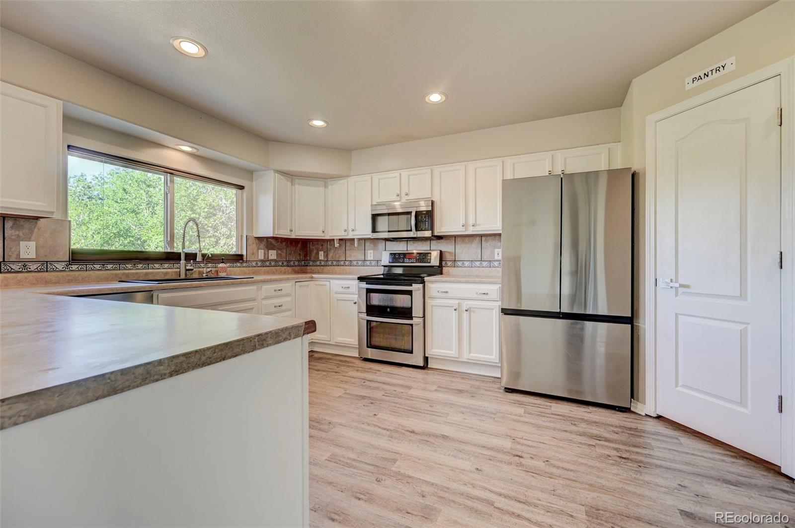 835 Ridgebury Place Fountain, CO 80817 - Photo 8 of 31