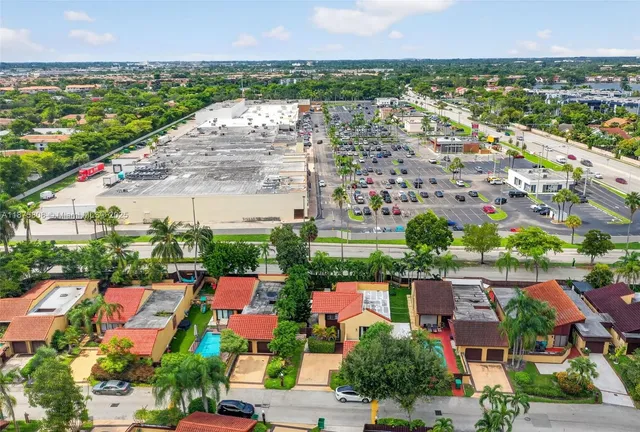 $4,700 | 20424 Northeast 10th Ct Road, Unit 20424, Miami, FL 33179