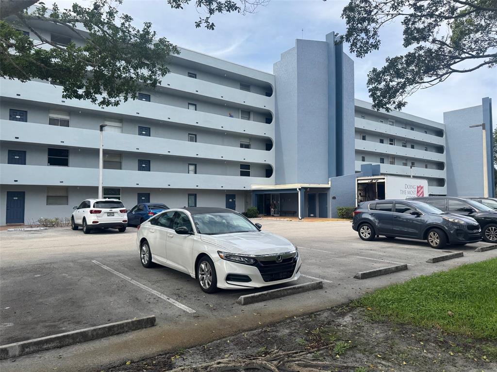 a car parked in front of a building