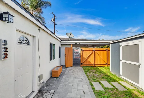$530,000 | 522 West Cherry Street, Compton, CA 90222