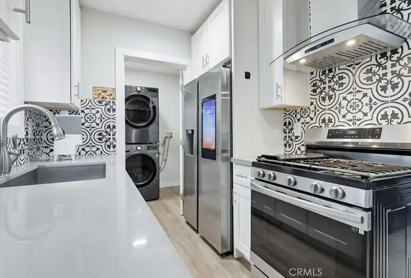 $530,000 | 522 West Cherry Street, Compton, CA 90222