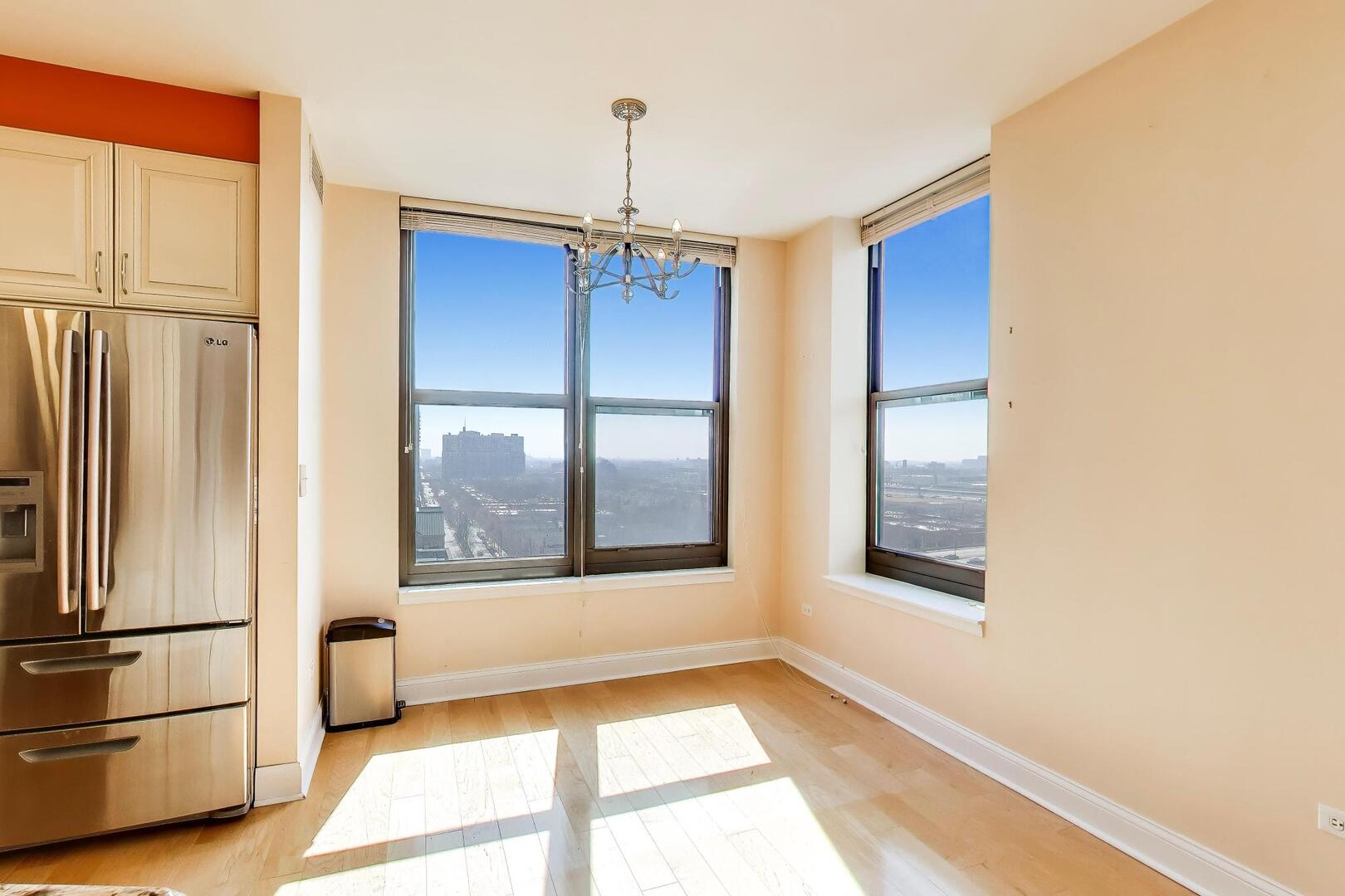 1101 South State Street, Unit 1307 Chicago, IL 60605 - Photo 11 of 31