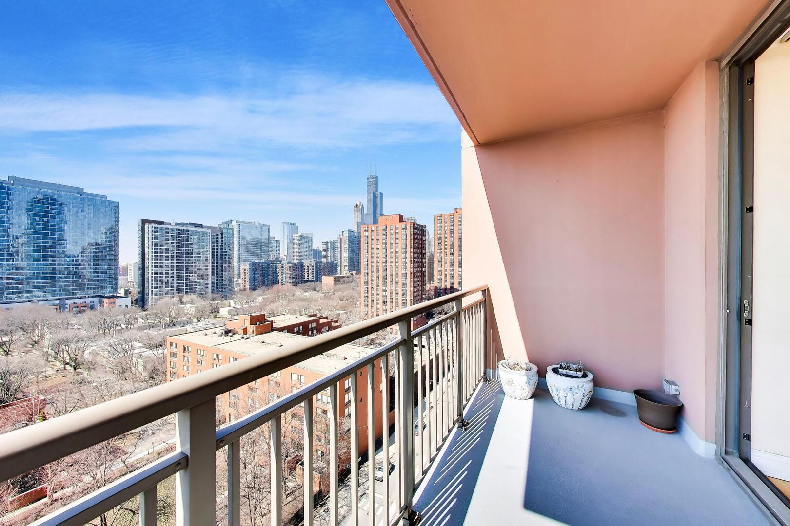 1101 South State Street, Unit 1307 Chicago, IL 60605 - Photo 25 of 31