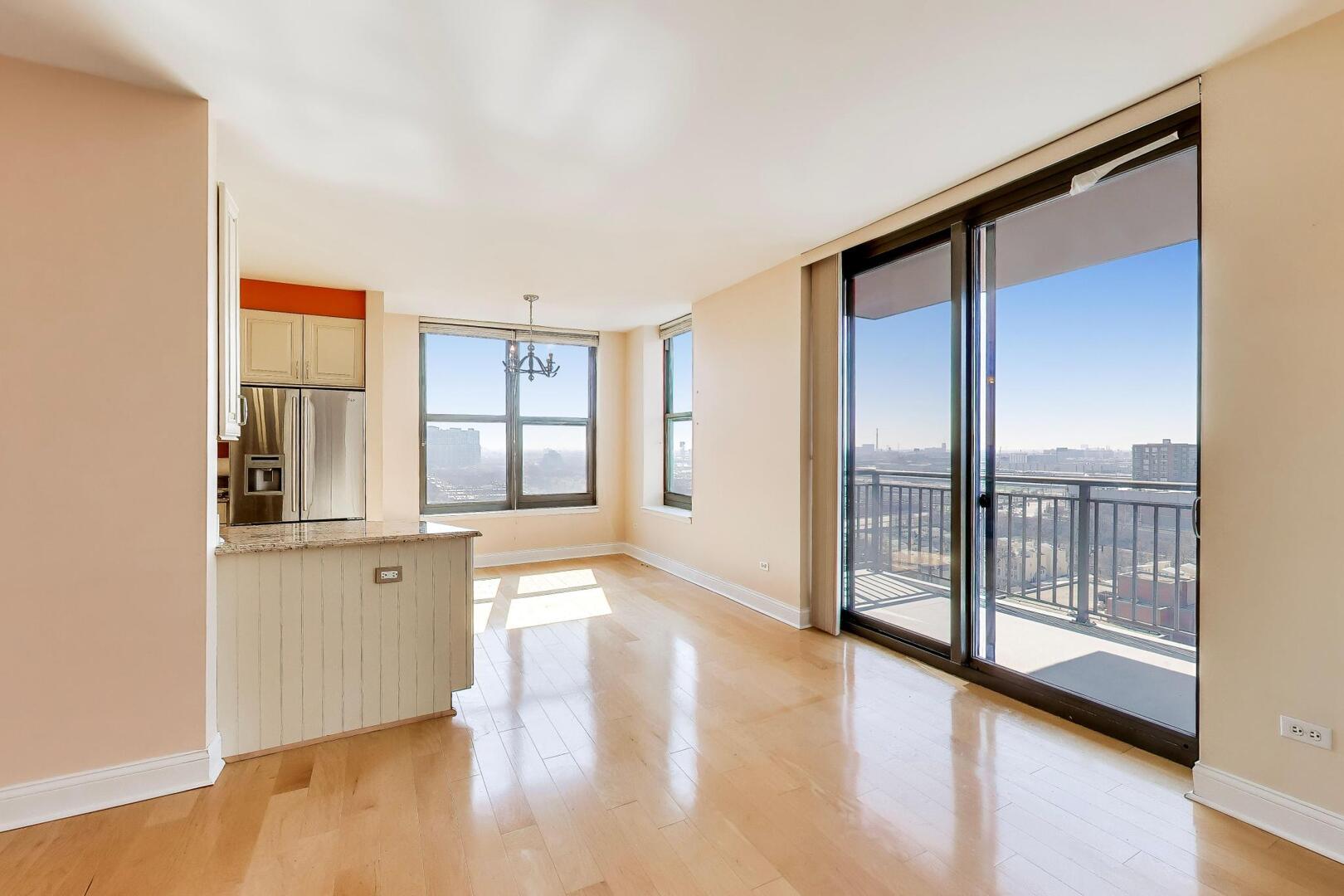 1101 South State Street, Unit 1307 Chicago, IL 60605 - Photo 10 of 31