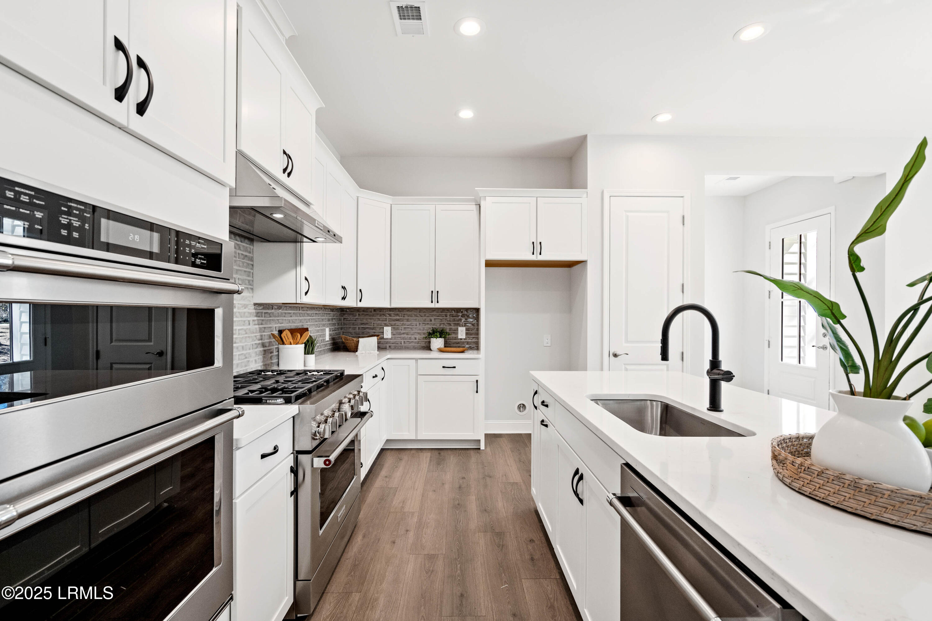 113 Oleander Way Hardeeville, SC 29927 - Photo 14 of 88 311 Riverton-24