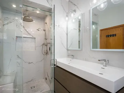 $649,900 | 1649 West Ontario Street, Unit 1W, Chicago, IL 60622