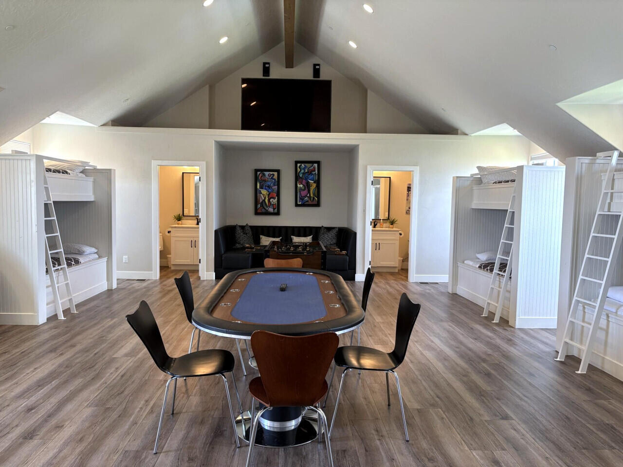 4307 Canterbury Road Hurricane, UT 84737 - Photo 33 of 45 3rd floor bunkroom d