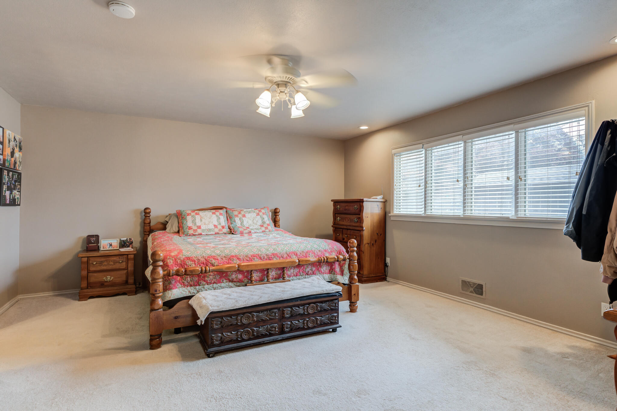 902 West 6th Street Idalou, TX 79329 - Photo 26 of 42 a bedroom with a bed and window